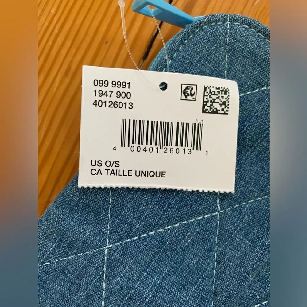 NWT American Eagle Outfitters Laptop Sleeve